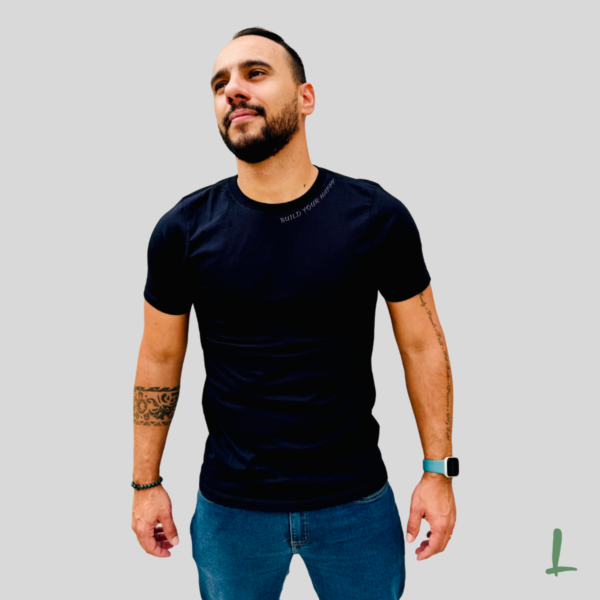 Camiseta Premium Letters - Build your happy - Image 5