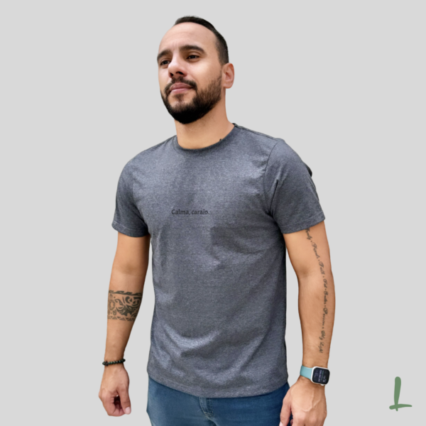 Camiseta Premium Letters - Calma Caraio - Image 6