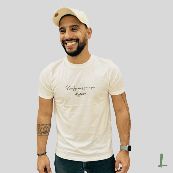 Camiseta Premium Letters - Não fez mais que sua obrigação - Image 7