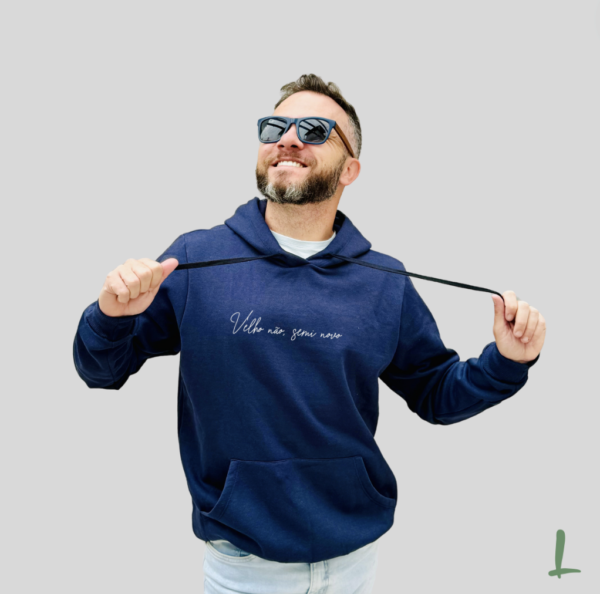 Moletom Canguru Letters - Velho não, semi novo!