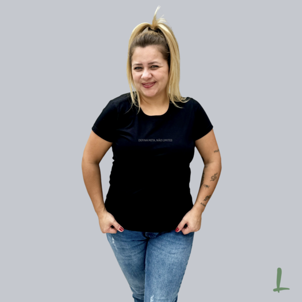 T-Shirt Premium Letters - Defina Metas, Não Limites
